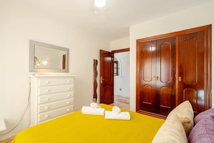 Apartamento Playa Victoria Кадис Екстериор снимка